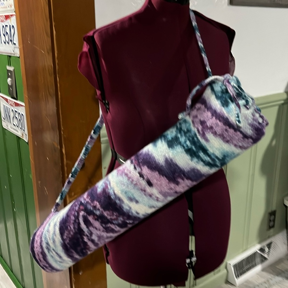 Hand knit yoga bag